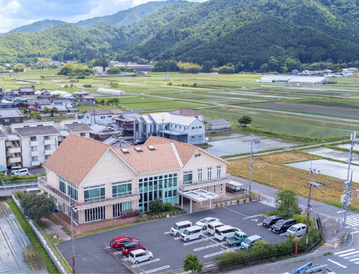 グローリー馬堀